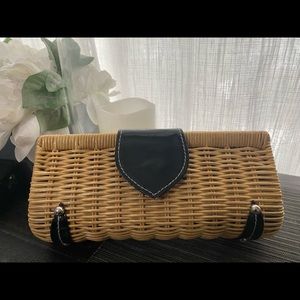 Wicker clutch